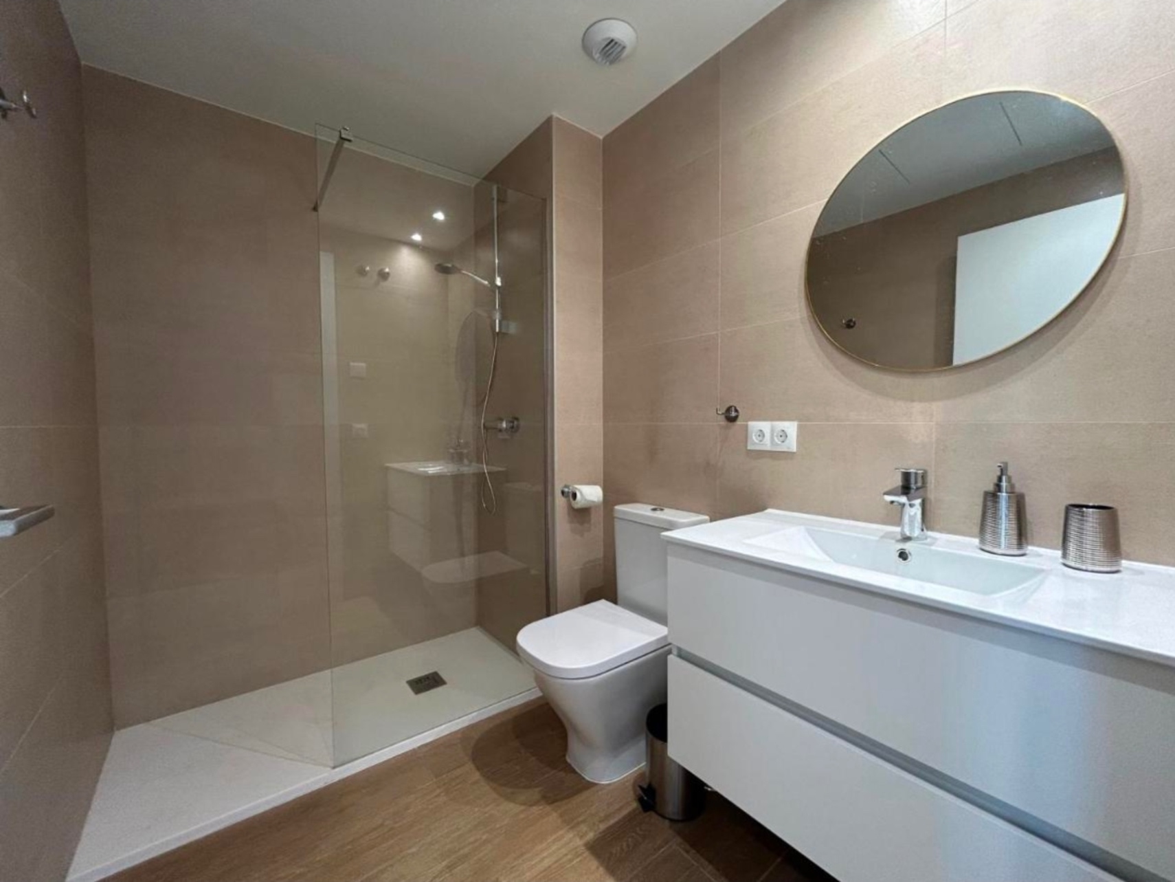 Espacioso y elegante apartamento en venta en Denia a solo unos pasos del centro.