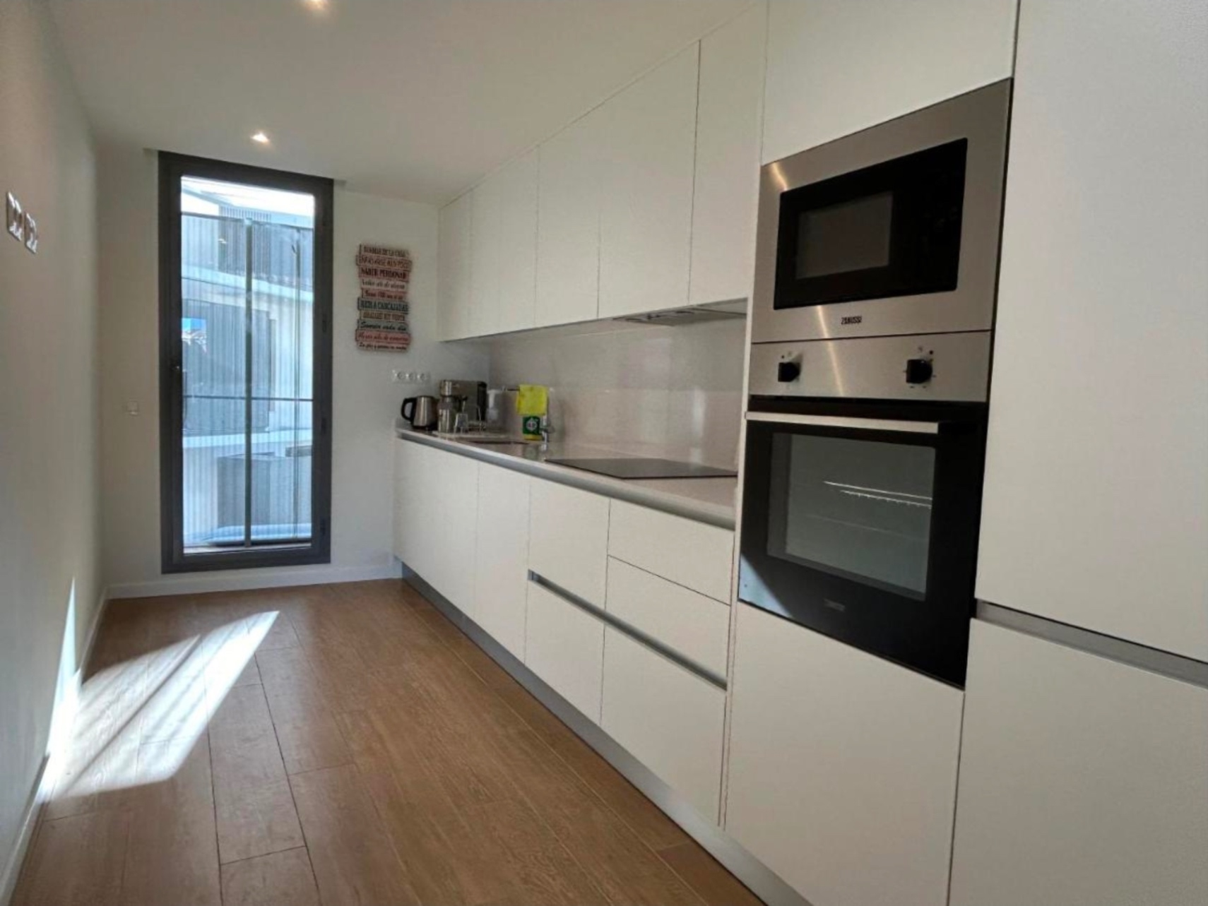 Espacioso y elegante apartamento en venta en Denia a solo unos pasos del centro.