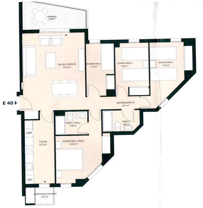 Espacioso y elegante apartamento en venta en Denia a solo unos pasos del centro.