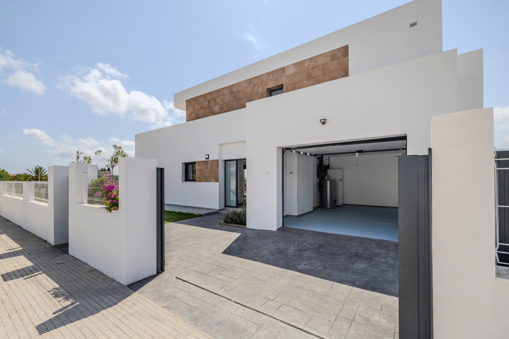 Exclusiva villa moderna a estrenar en Beniarbeig