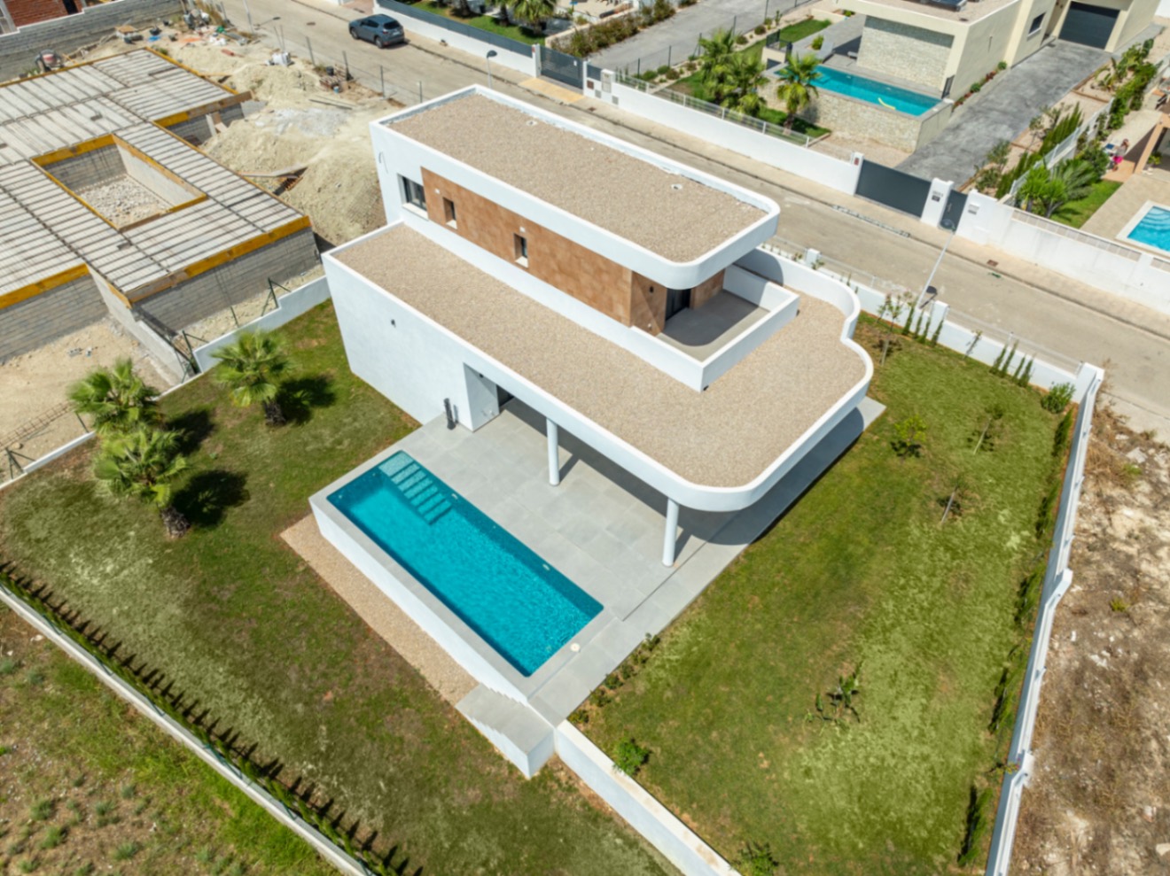 Exclusiva villa moderna a estrenar en Beniarbeig