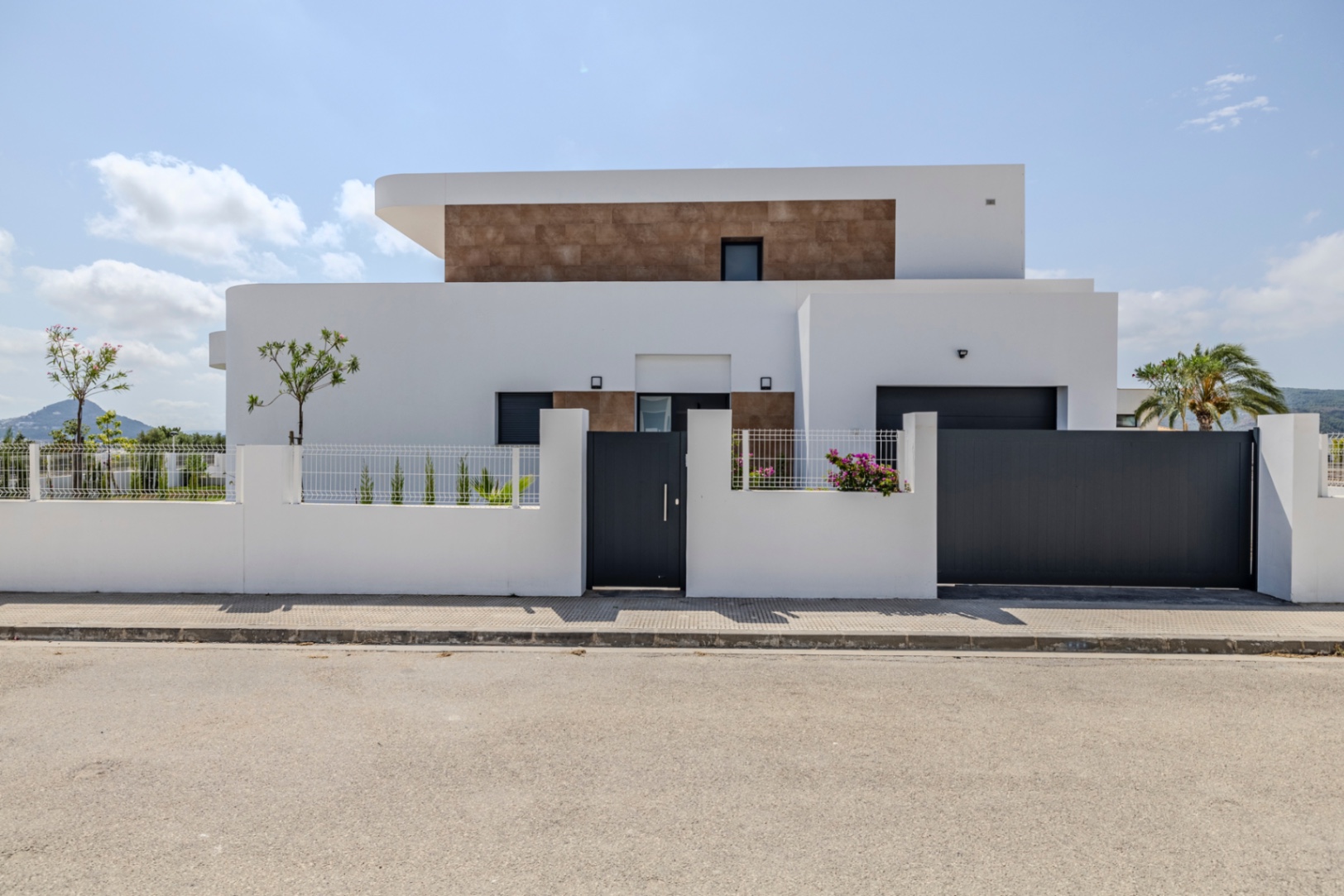 Exclusiva villa moderna a estrenar en Beniarbeig