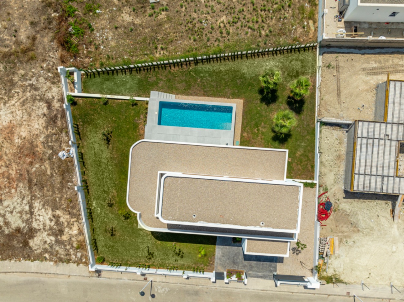 Exclusiva villa moderna a estrenar en Beniarbeig