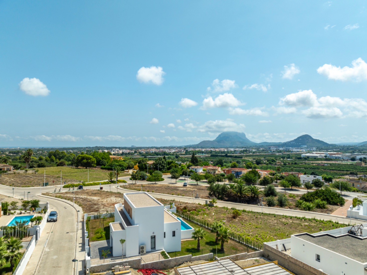 Exclusiva villa moderna a estrenar en Beniarbeig