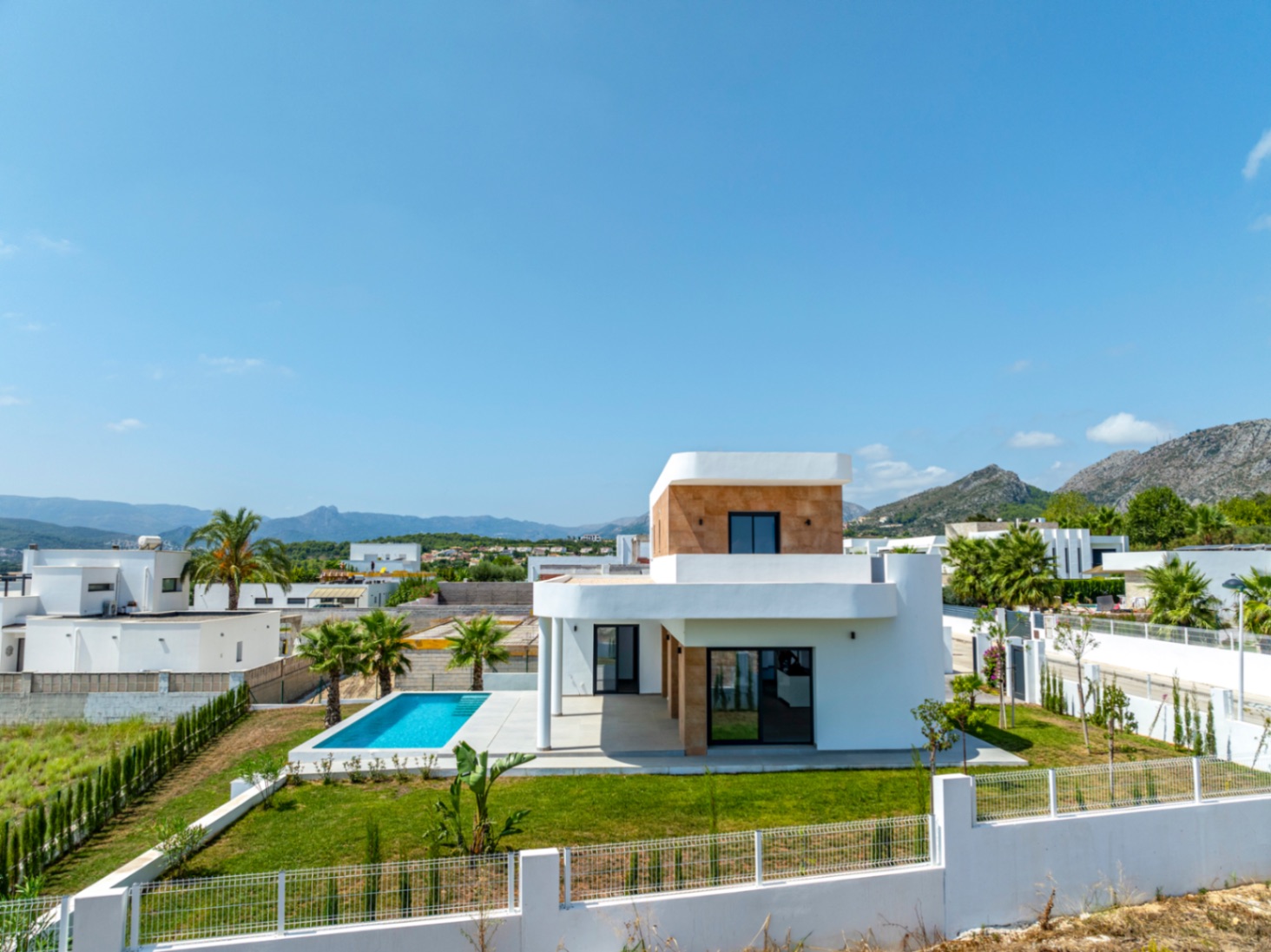 Exclusiva villa moderna a estrenar en Beniarbeig