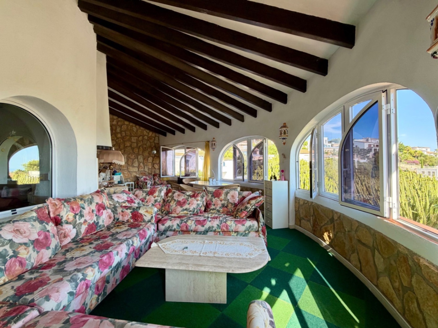 Villa con espectaculares vistas al mar en venta en Denia