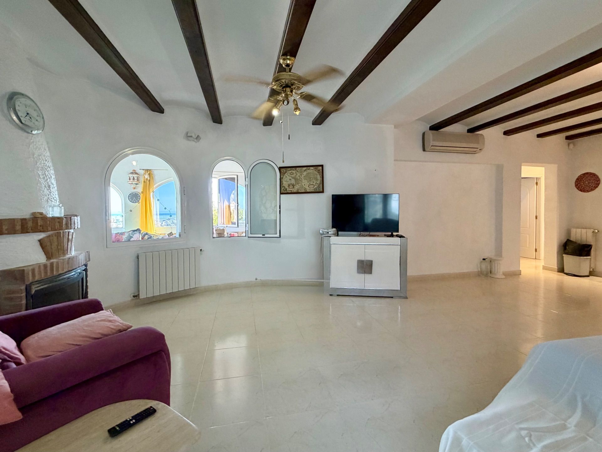 Villa con espectaculares vistas al mar en venta en Denia