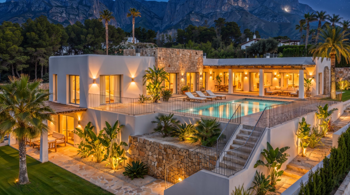 Luxe villa nieuwbouw te koop in Jávea