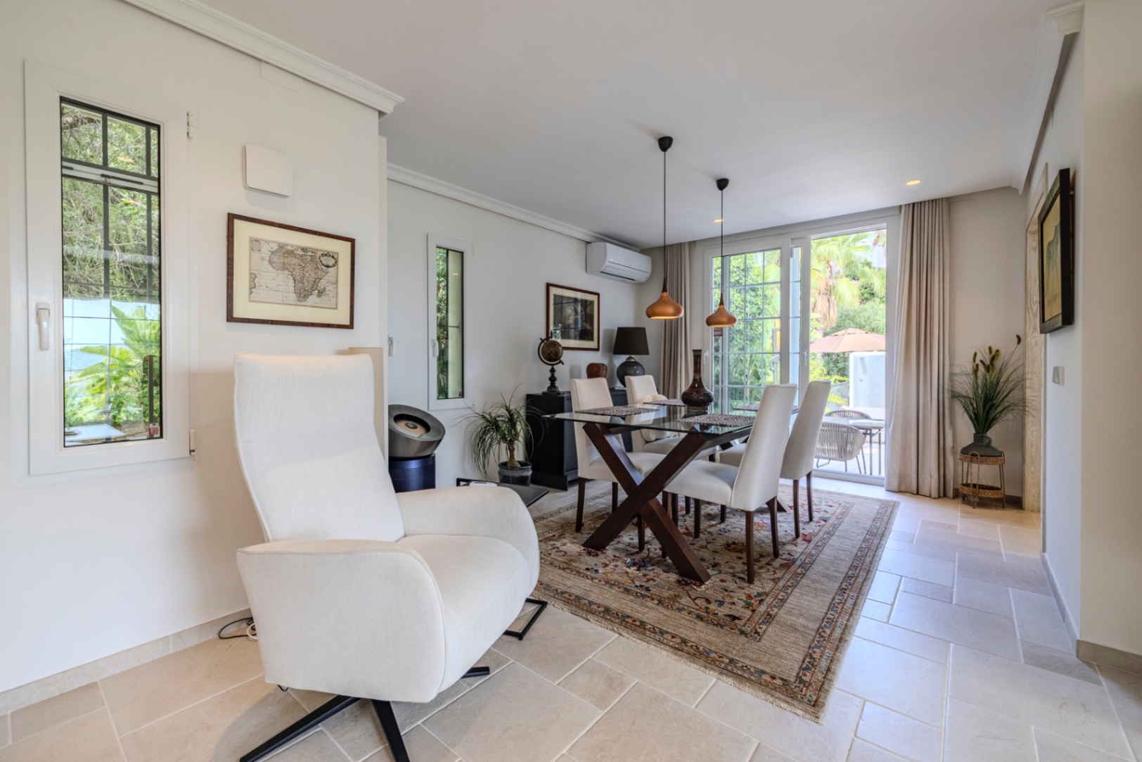 Exclusiva villa de lujo en venta en La Sella con unas vistas preciosas.