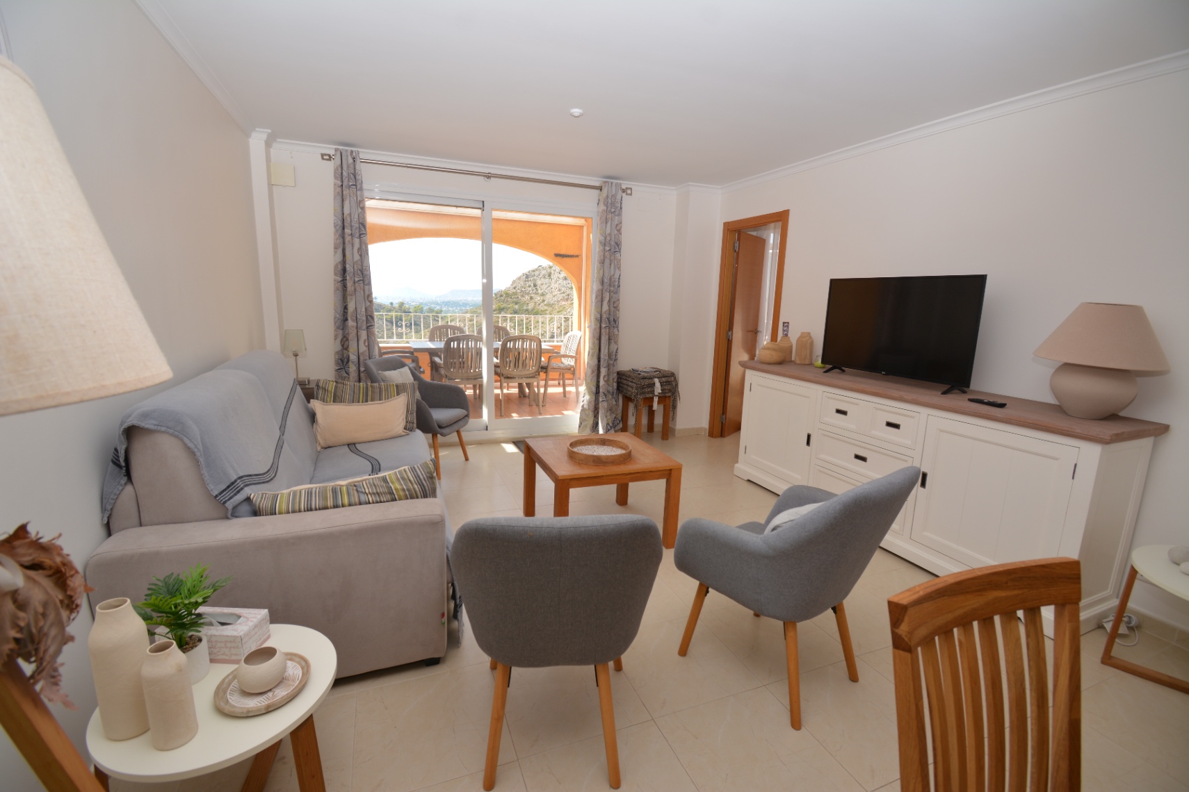 Bonito apartamento con unas preciosas vistas en Cumbres del Sol.