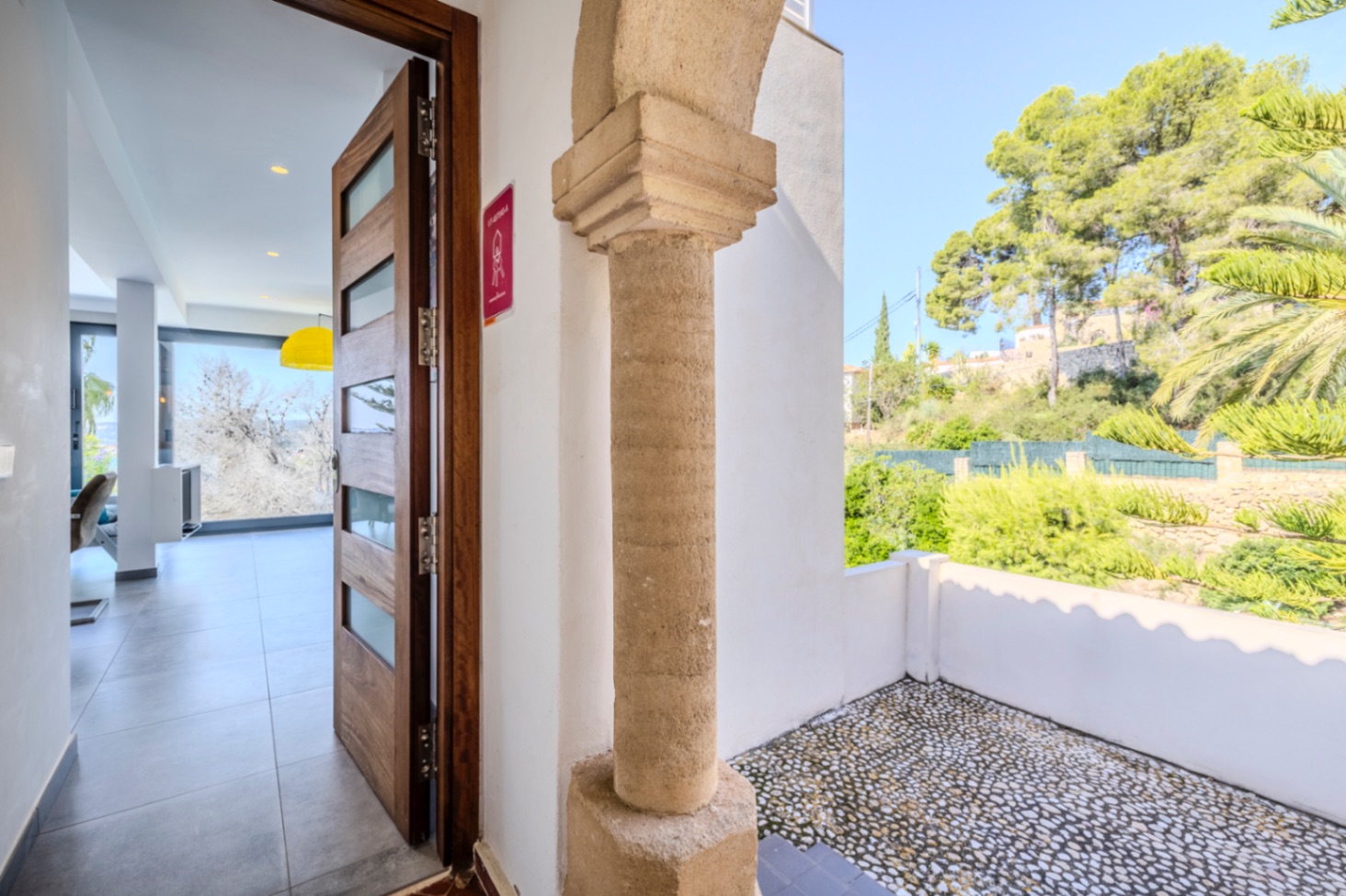 Villa till salu i Jávea, nära hamnen och med spektakulära vyer.