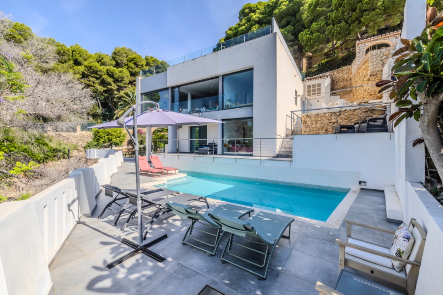 Villa till salu i Jávea, nära hamnen och med spektakulära vyer.