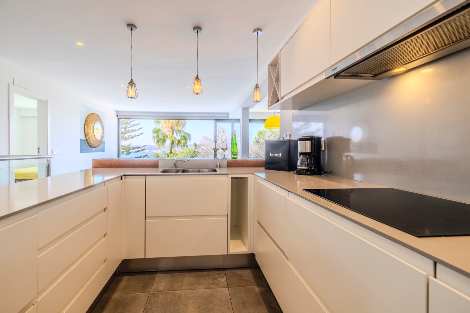 Villa till salu i Jávea, nära hamnen och med spektakulära vyer.