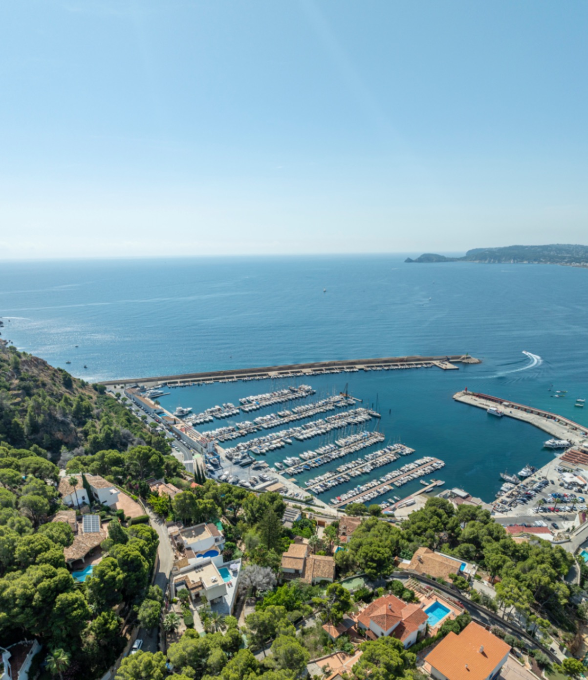 Villa till salu i Jávea, nära hamnen och med spektakulära vyer.