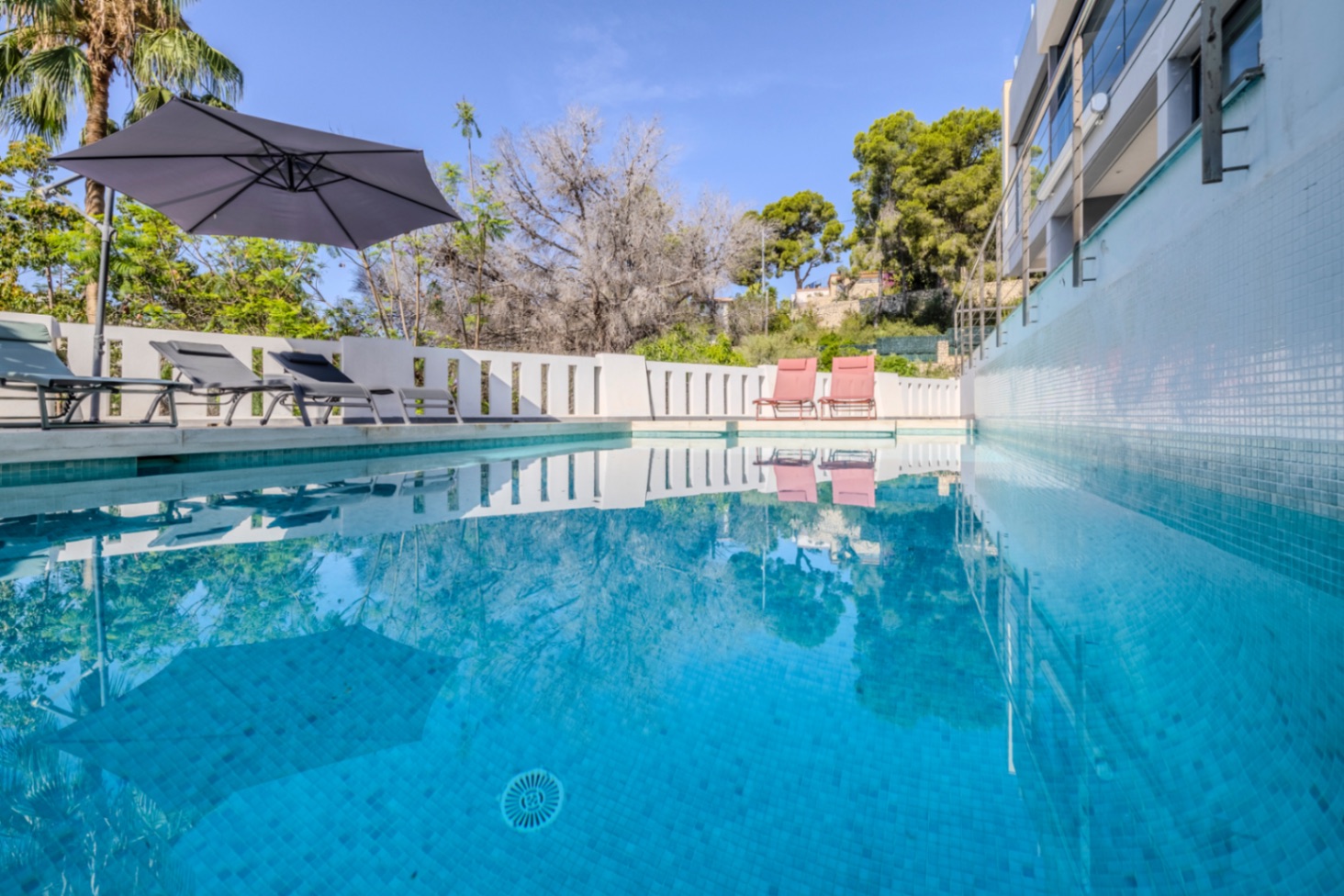 Villa till salu i Jávea, nära hamnen och med spektakulära vyer.