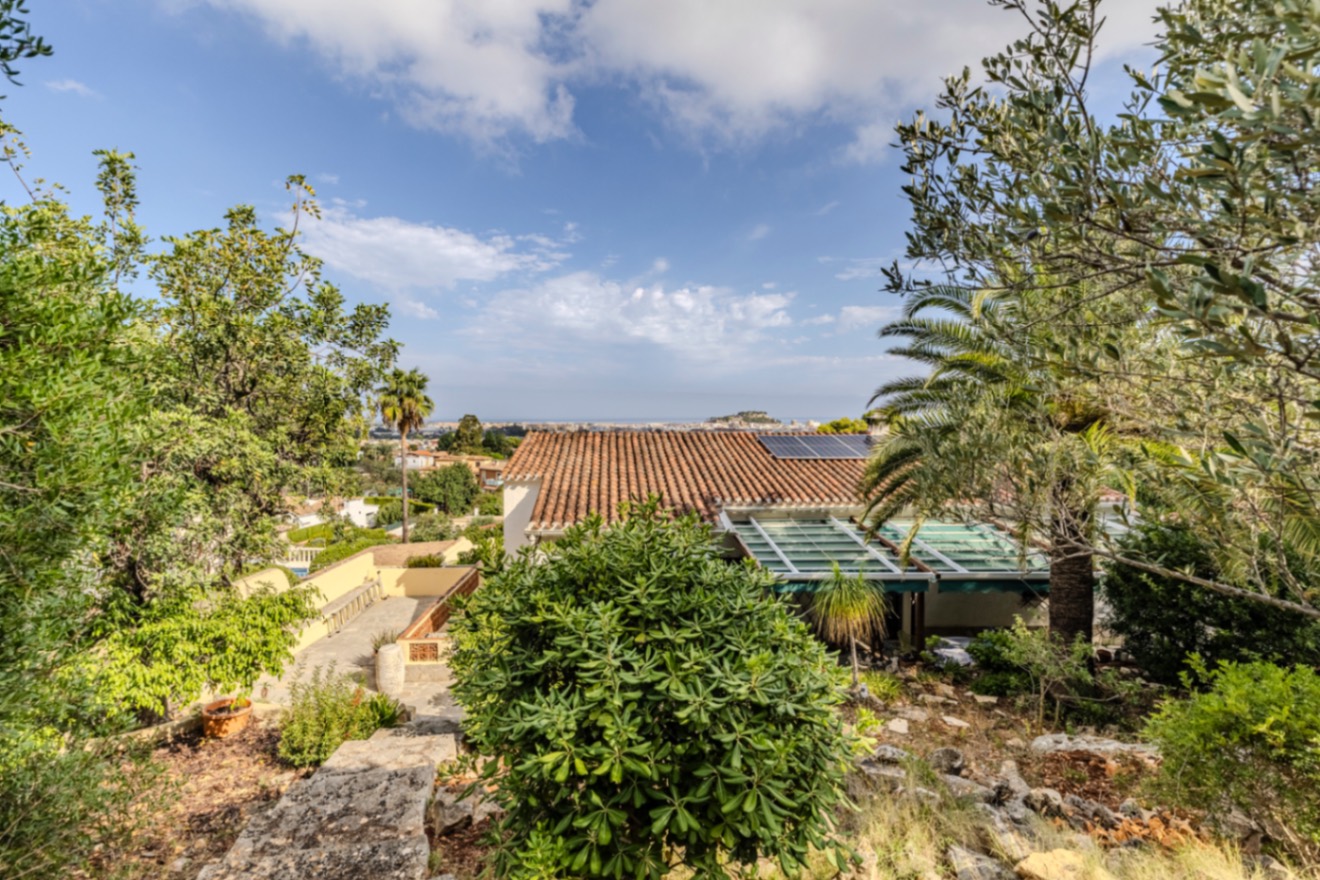 Bonito chalet en venta en Denia en las faldas del Montgó.