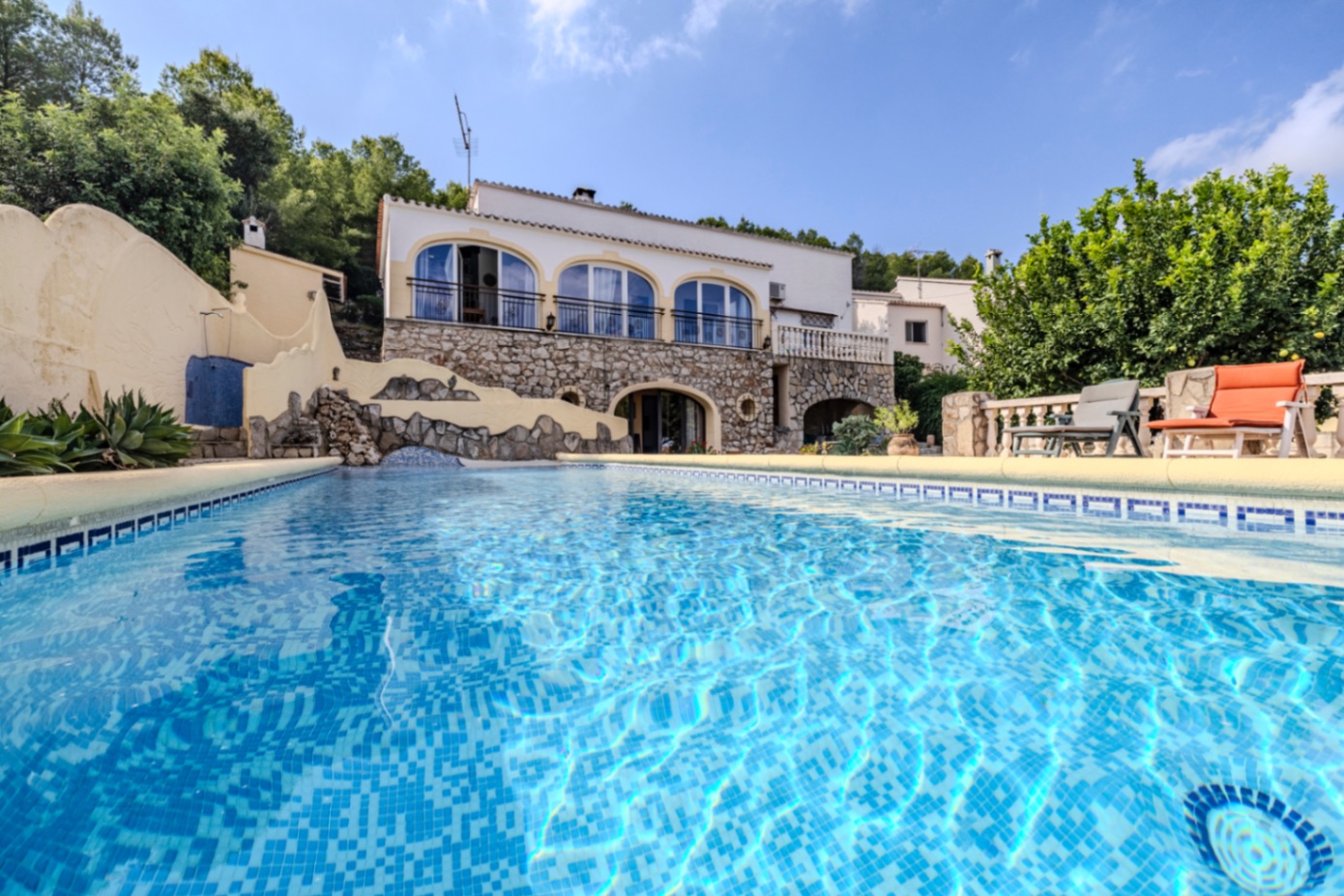 Bonito chalet en venta en Denia en las faldas del Montgó.