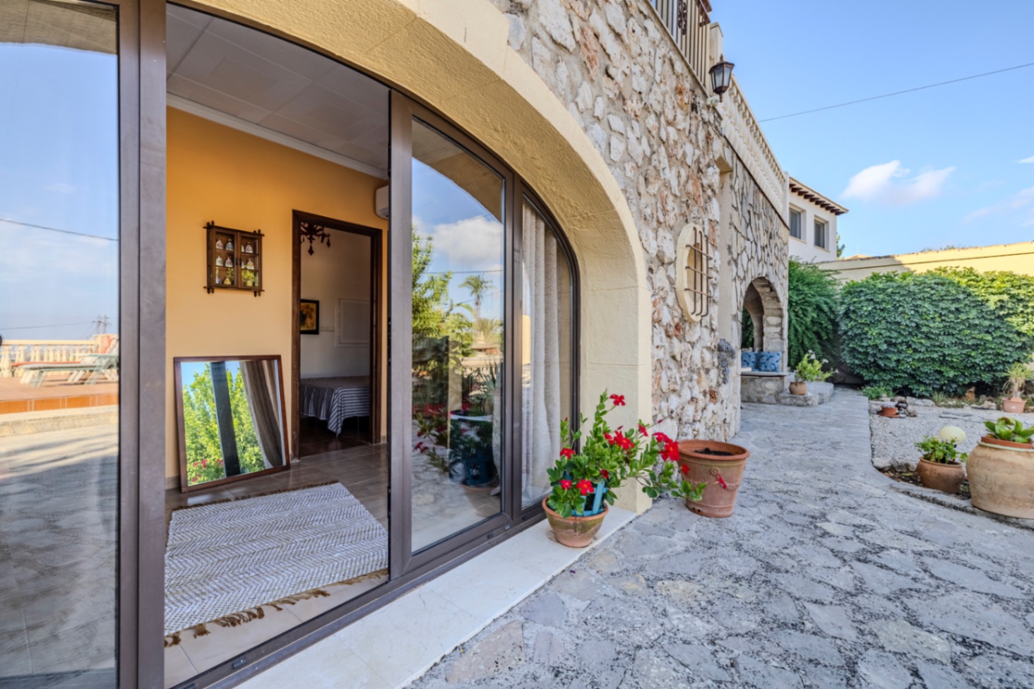 Bonito chalet en venta en Denia en las faldas del Montgó.