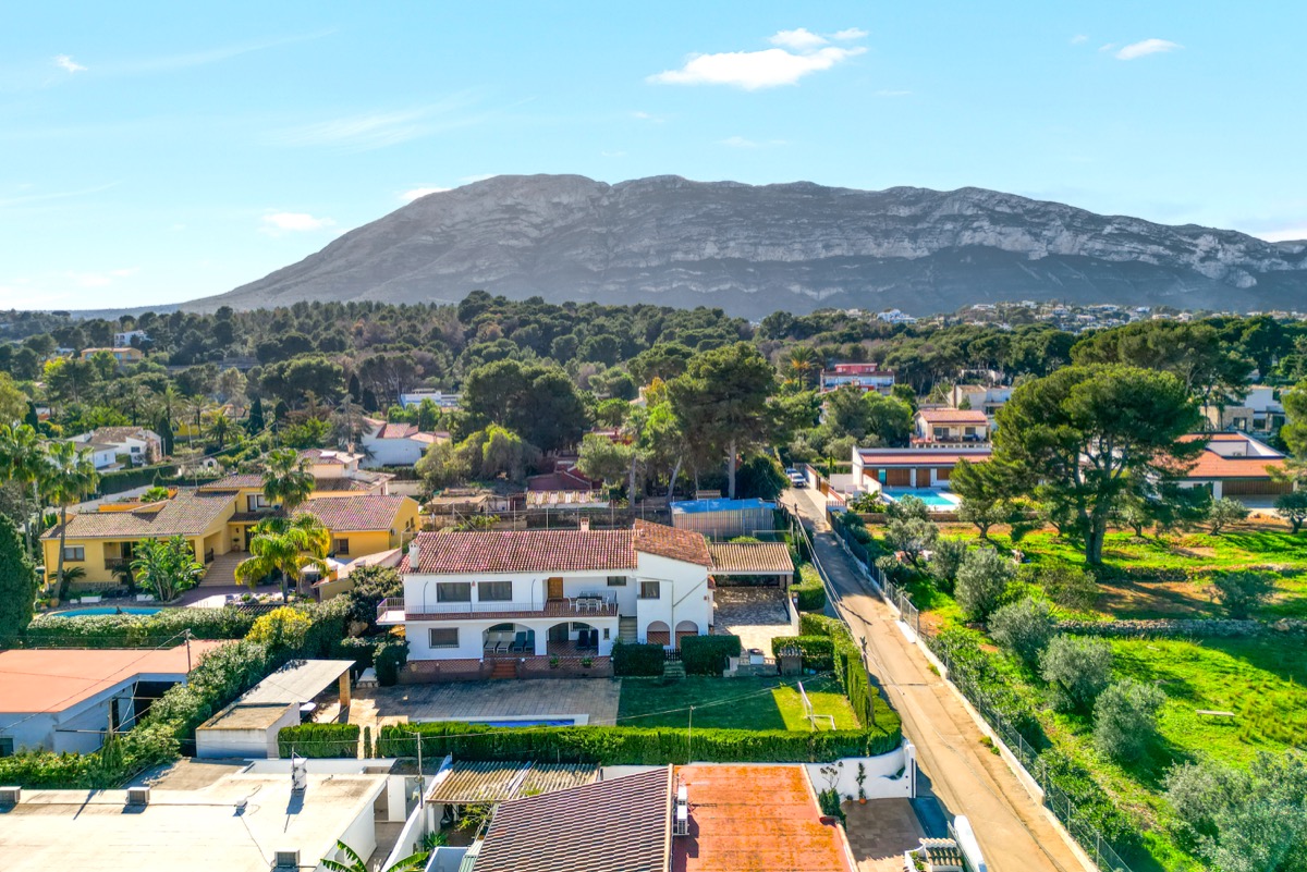 Villa en venta en Las Rotas de Dénia