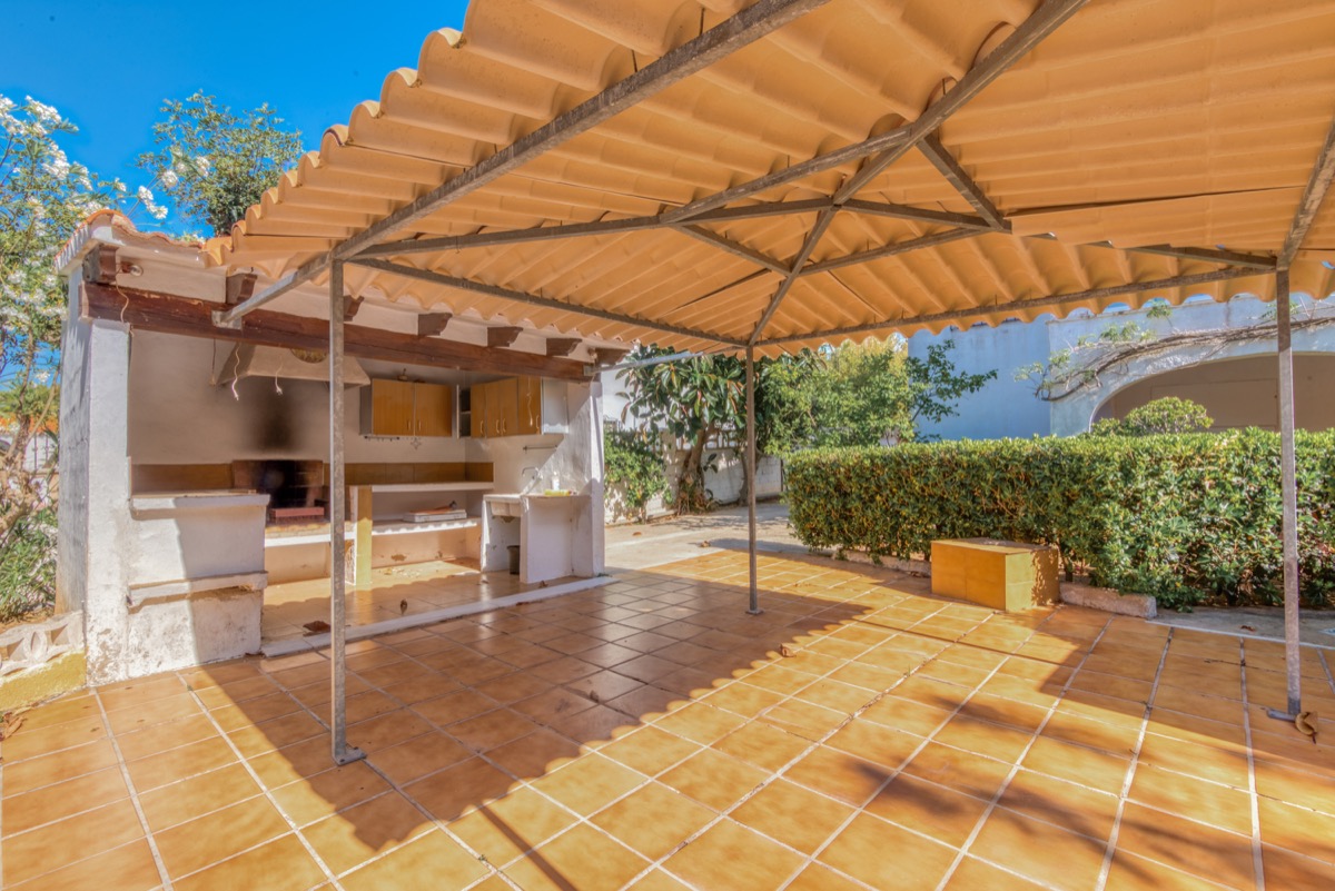 Maravilloso chalet en Denia en la prestigiosa zona Las Rotas