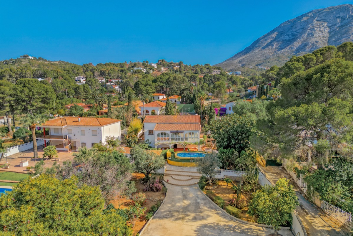 Maravilloso chalet en Denia en la prestigiosa zona Las Rotas