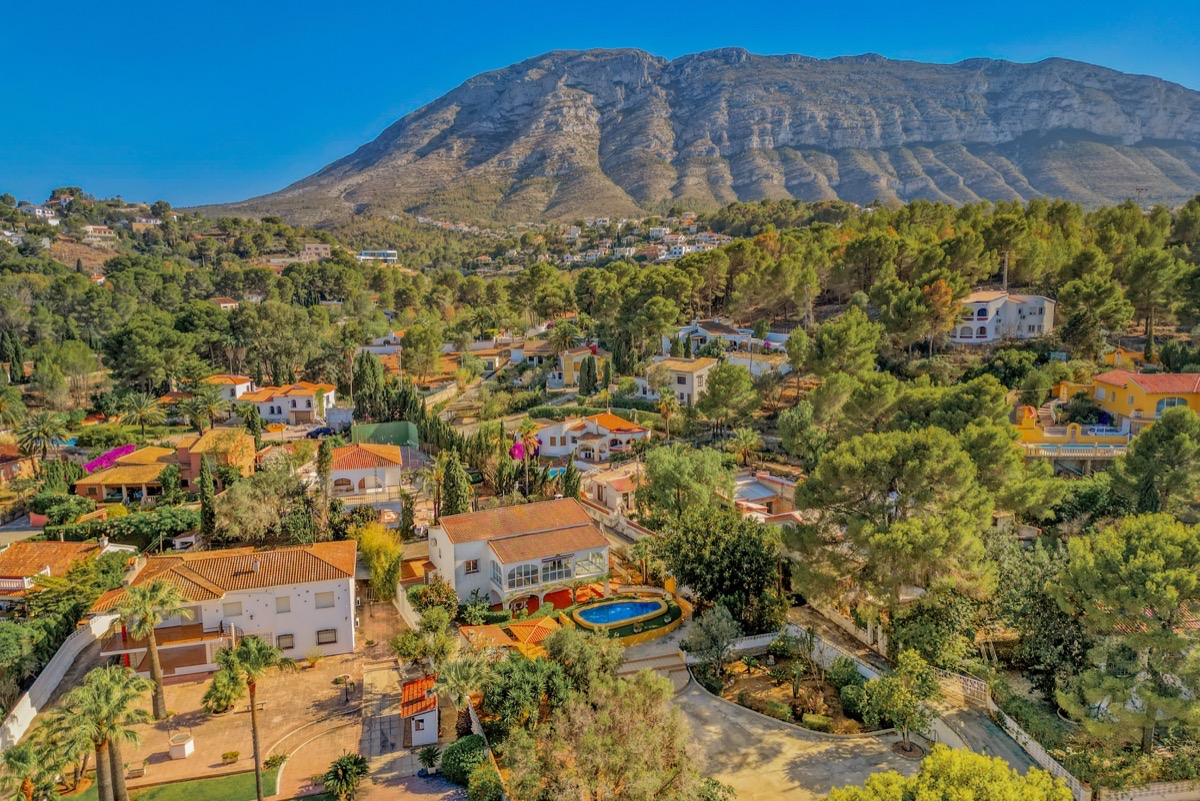 Maravilloso chalet en Denia en la prestigiosa zona Las Rotas