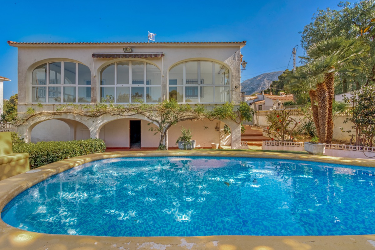 Maravilloso chalet en Denia en la prestigiosa zona Las Rotas