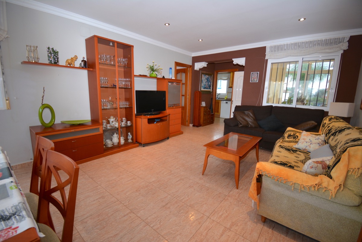 Prachtige villa te koop in Denia en zeer dicht bij het strand