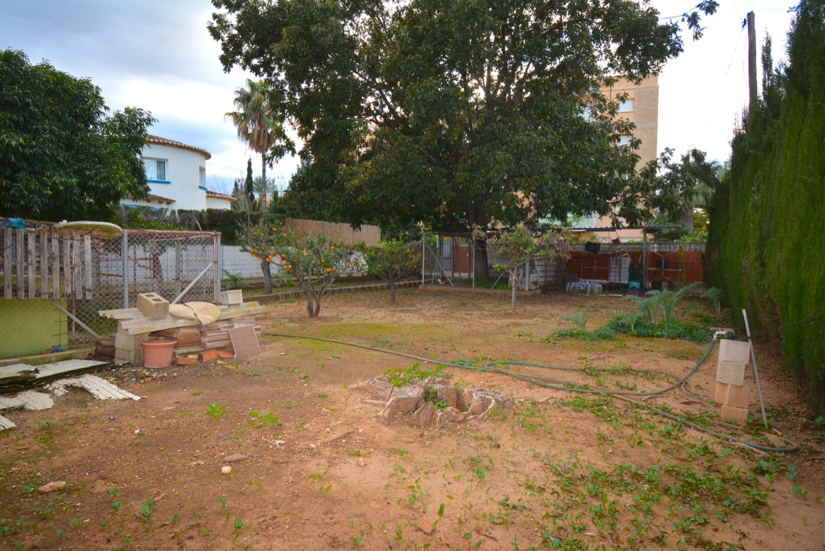 Prachtige villa te koop in Denia en zeer dicht bij het strand