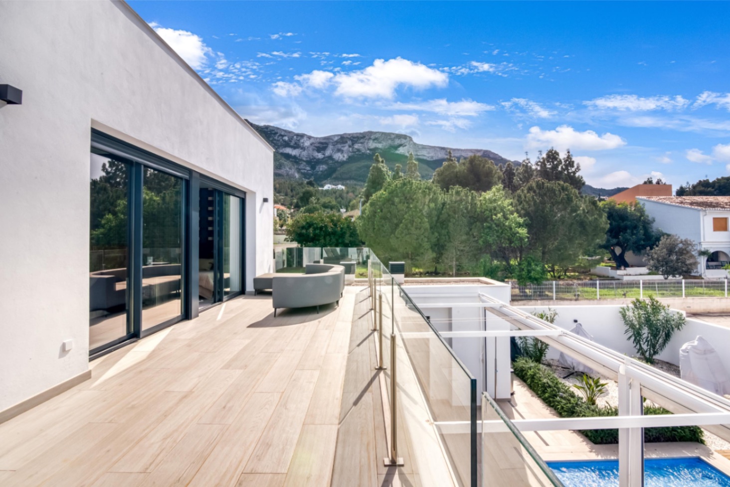 Villa de diseño moderno en venta en Dénia