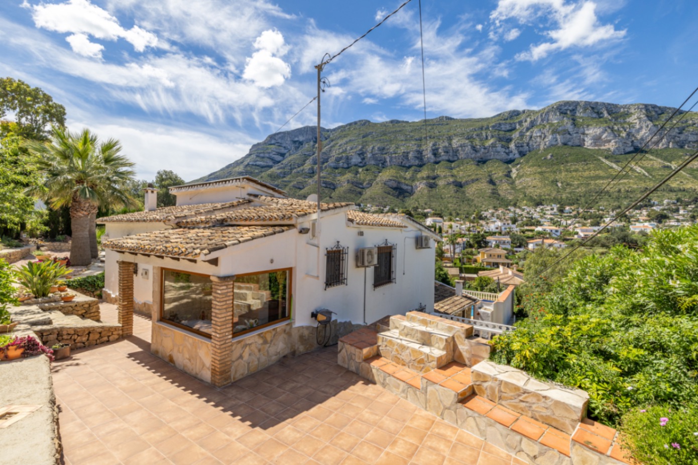 Precioso chalet rústico en venta en Denia