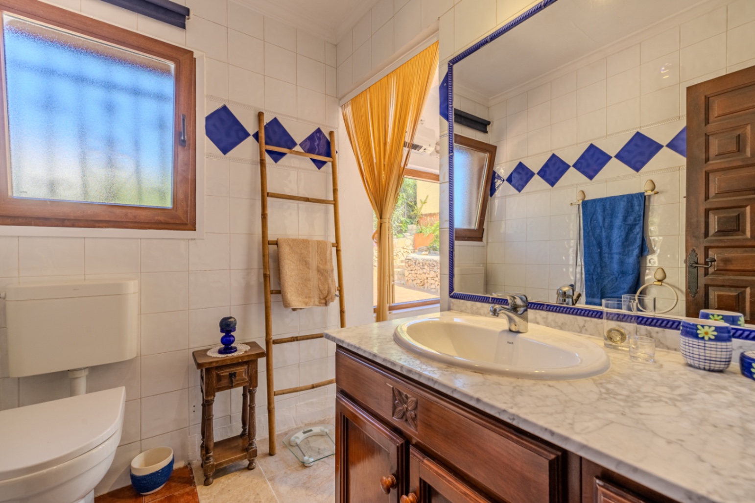 Precioso chalet rústico en venta en Denia