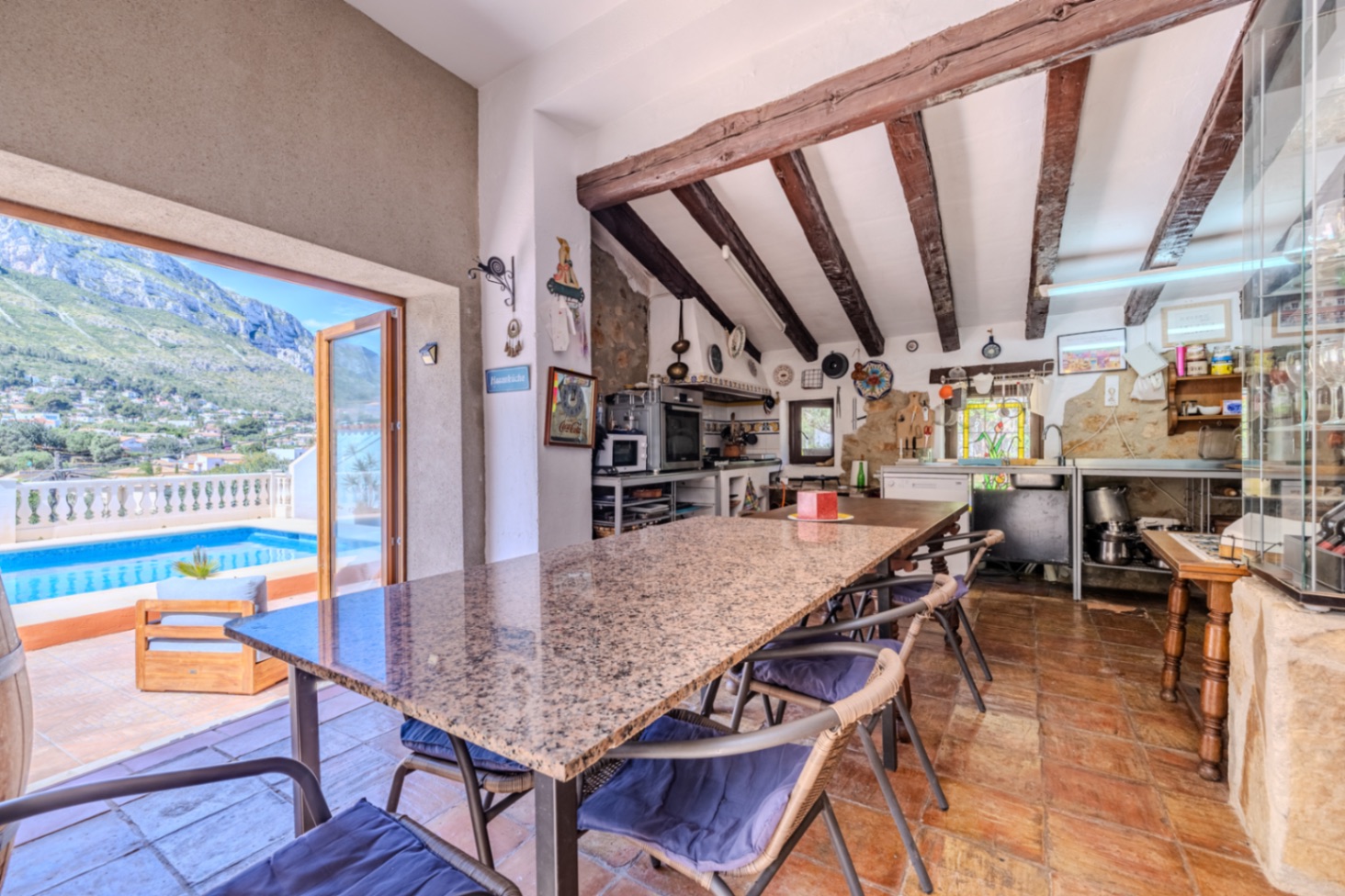 Precioso chalet rústico en venta en Denia